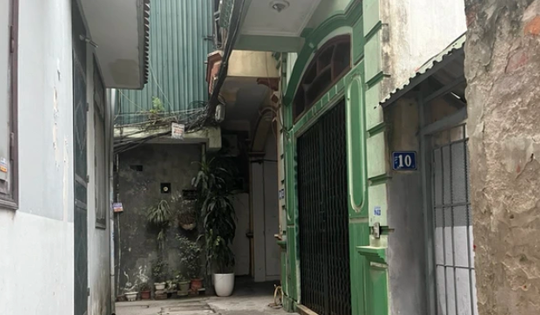 Nhà trong ngõ không sổ đỏ ở Hà Nội bán với giá rẻ 'giật mình'