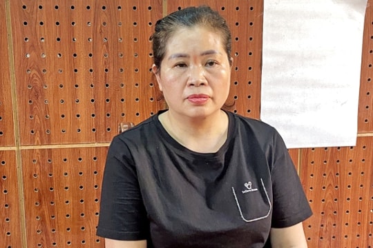 Khởi tố nữ cán bộ Chi cục Thuế