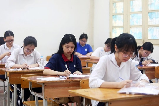 Đề thi tuyển sinh lớp 10 môn Ngữ văn tại thành phố Hà Nội năm học 2024-2025