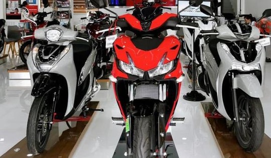 Giá xe máy Honda mới nhất giảm mạnh kỷ lục: SH, Vision và Air Blade có phiên bản thậm chí dưới cả giá niêm yết