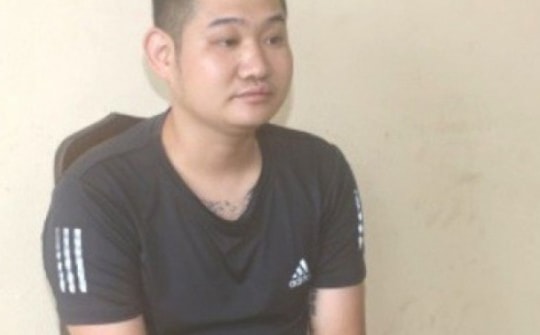 Gặp nhau để giải quyết mâu thuẫn, nam thanh niên bị đâm tử vong trước cổng trường học