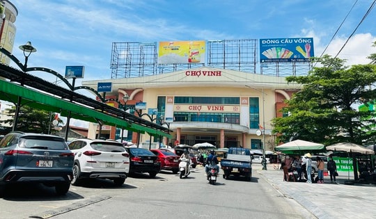 ‘Bà hoả’ rình rập tại khu chợ lớn nhất Nghệ An