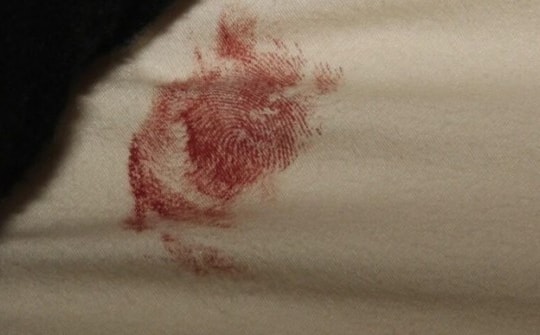 Đi ngủ không khóa cửa, nữ sinh bị ‘’yêu râu xanh’’ hãm hại: Dấu vân tay đẫm máu