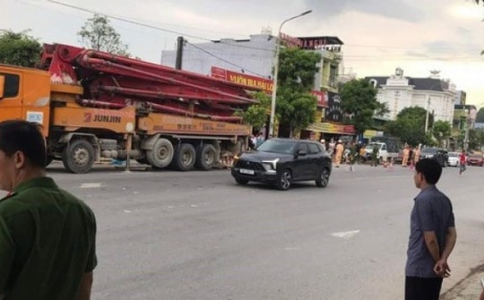 3 ông cháu bị xe tải cuốn vào gầm, 2 người tử vong