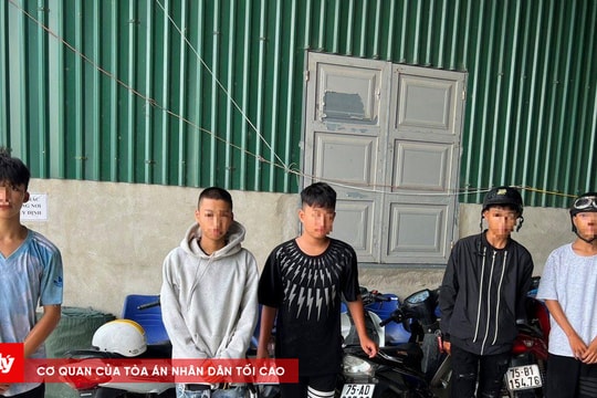 Truy bắt nhóm thanh thiếu niên lạng lách, đánh võng trên đường