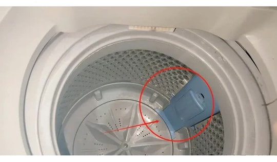 Đừng bao giờ sử dụng máy giặt như thế này, càng giặt quần áo càng bẩn và bạn có thể mắc các bệnh về da