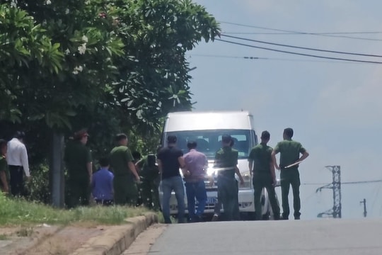 Thực nghiệm hiện trường bác sĩ phi tang xác người tình ở ba nơi