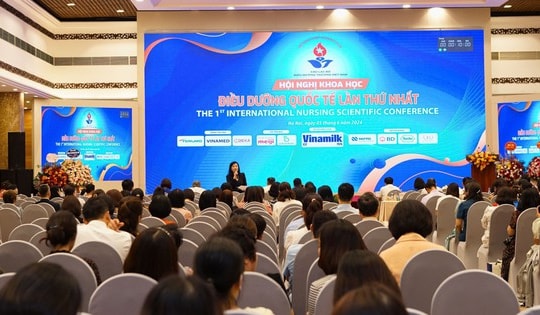 Vinamilk cùng đội ngũ điều dưỡng nâng cao hiệu quả chăm sóc sức khỏe cộng đồng