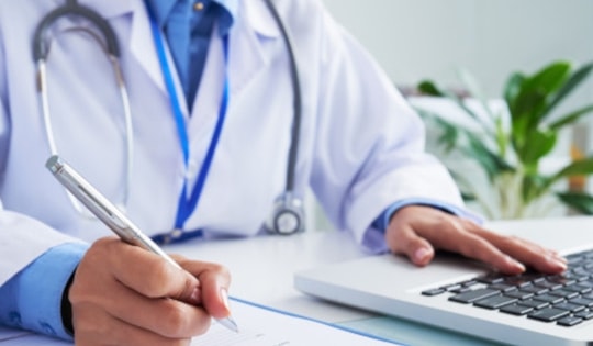 Từ 1/7/2024, viên chức ngành y tế còn được hưởng phụ cấp ưu đãi nghề?