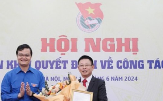 Trung ương Đoàn bổ nhiệm nhà báo Phùng Công Sưởng làm Tổng Biên tập Báo Tiền Phong