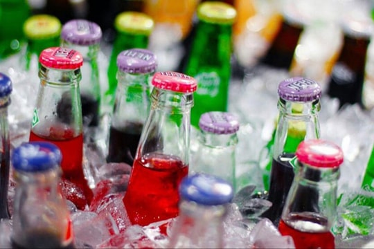 Vì sao Bộ Tài chính đề xuất đánh thuế tiêu thụ đặc biệt nước giải khát có đường?