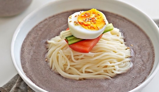 Mì lạnh trộn sốt mè đậu nành ngon miệng đẹp da