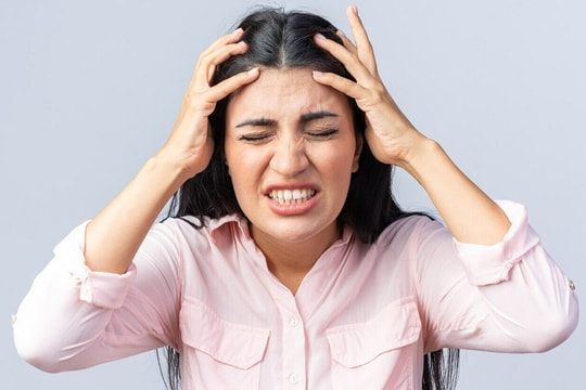 Bị cả họ nói xấu vì lấy chồng ngoại tỉnh, sĩ diện