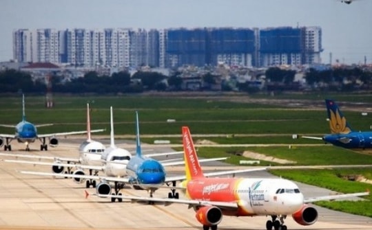 Cổ phiếu doanh nghiệp ngành hàng không liên tục lập đỉnh, tăng 128% trong hơn 2 tháng