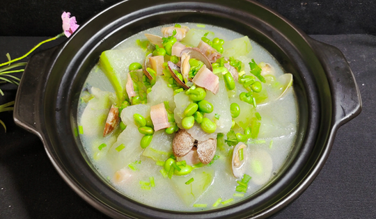 Vào mùa hè nên thường xuyên ăn món canh này, không chỉ thanh nhiệt, cấp ẩm cho da mà còn giúp tăng sức đề kháng