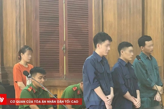 Nhân viên sân bay câu kết buôn lậu điện iPhone 14 Pro Max