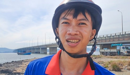 ‘Người hùng’ chèo xuồng ra giữa đầm Thị Nại cứu nạn nhân nhảy cầu