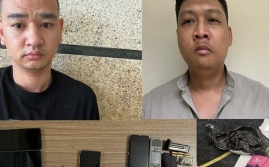 Phá đường dây buôn ma túy liên tỉnh, thu súng và 500 viên hồng phiến