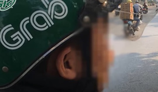 Phẫn nộ hai thanh niên kề dao lên cổ tài xế xe ôm, khống chế cướp tài sản trong đêm