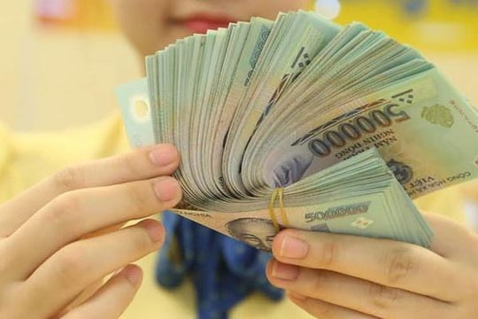 Đề nghị tăng lương tối thiểu vùng; quy định cơ chế tiền lương doanh nghiệp nhà nước