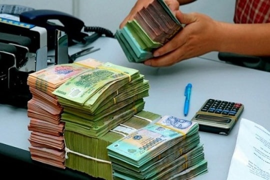 Đạt nhiều danh hiệu thi đua nhận tiền thưởng thế nào?