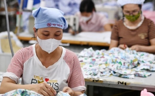 Chỉ nên cho rút BHXH một lần với phần người lao động đóng?