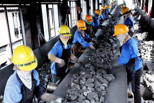 Điều kiện được hưởng bồi dưỡng bằng hiện vật đối với người lao động 2024?