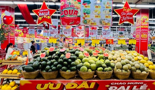 Lương cơ sở tăng từ 1/7: Lạm phát, hàng hóa tăng theo lương?