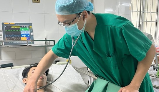 25 phút cứu thanh niên 19 tuổi đa chấn thương do tai nạn giao thông