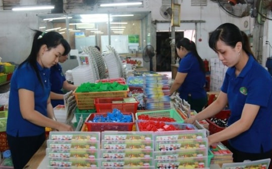 Những đối tượng được điều chỉnh tăng lương từ 1-7-2024 khi tăng lương tối thiểu vùng lên 6%