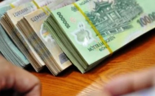 Trên tờ tiền Việt Nam, 2 chữ số đầu tiên sau 2 chữ cái trên dãy seri có ý nghĩa gì?