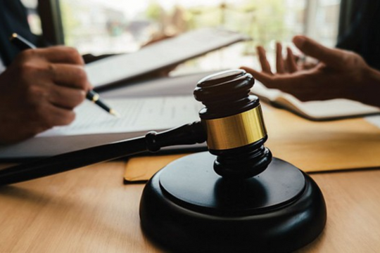 Năm 2024, hồ sơ dự thầu được đánh giá dựa trên những cơ sở nào?