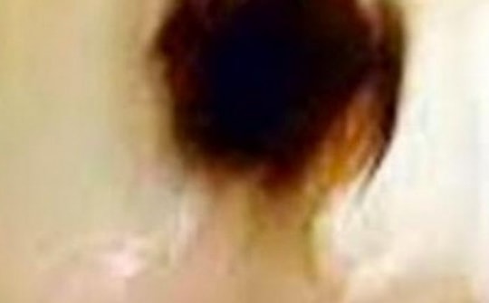 Hai nữ sinh viên bị quay lén trong phòng trọ