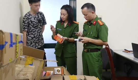 Thu giữ hàng ngàn sản phẩm thuốc lá điện tử