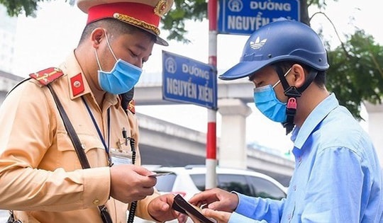 Từ tháng 7/2024, người tham gia giao thông phải có đủ 6 loại giấy tờ nếu không sẽ bị xử lý theo quy định