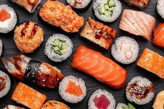 8 thực phẩm bà bầu cần tránh khi mang thai