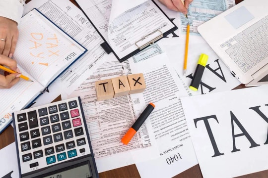 Doanh nghiệp phải kê khai thuế TNCN cho nhân viên thế nào?