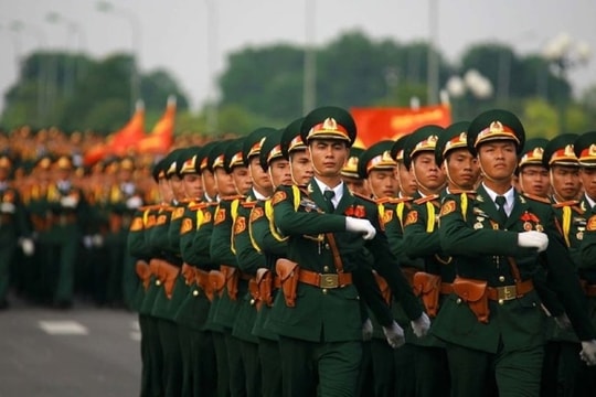 Sửa Luật Sĩ quan: Chính phủ cho ý kiến về chính sách tiền lương, nhà ở, tuổi nghỉ hưu, công tác nhân sự Quân đội