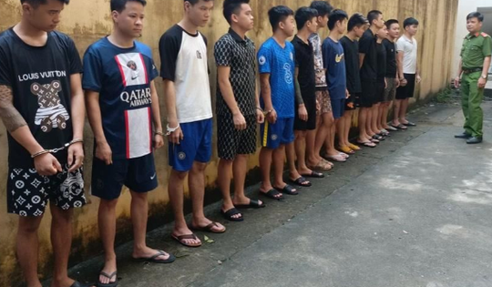 Phá đường dây cho vay nặng lãi thế chấp bằng điện thoại iPhone