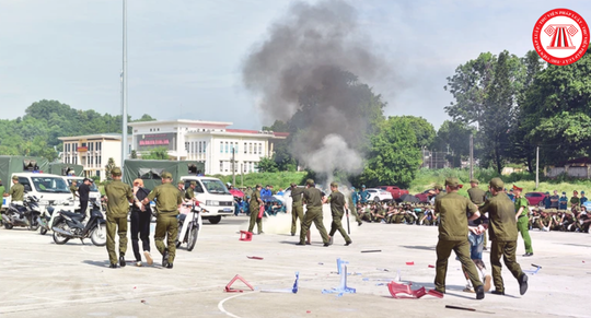 Lực lượng tham gia bảo vệ an ninh trật tự ở cơ sở được huấn luyện và diễn tập các tình huống sau