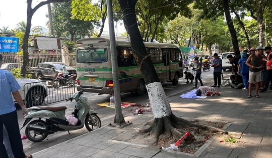 Hà Nội: Tai nạn giao thông khiến một cháu nhỏ tử vong thương tâm