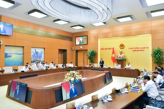 Xem xét, quyết nghị giải thể, thành lập, sáp nhập, kiện toàn tổ chức bộ máy cơ quan Quân đội