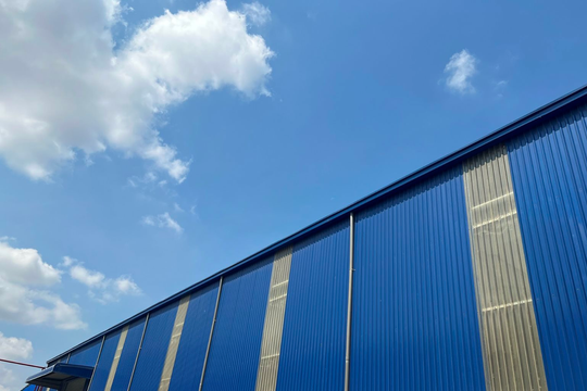 DN Việt đầu tiên tự sản xuất được tôn ngói nhựa nguyên sinh: Nỗ lực “xanh” hoá sản phẩm là con đường cần thiết đưa thị trường xây dựng, VLXD đi qua “cơn bĩ cực”