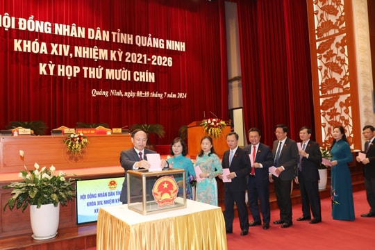 Nữ Phó Chủ tịch HĐND thành phố được bầu giữ chức  Phó Trưởng Ban Pháp chế HĐND tỉnh