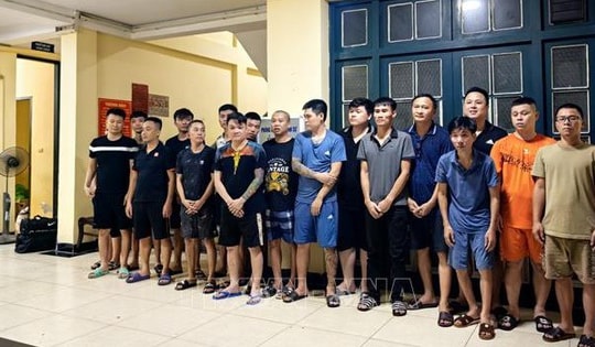 Hà Nội: Triệt phá đường dây cá độ bóng đá, lô - đề giao dịch 500 tỷ đồng