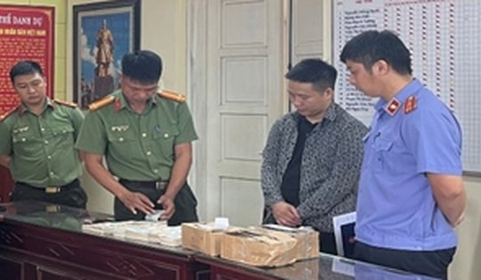 Bắt thanh niên buôn bán, tàng trữ hàng ngàn tờ tiền giả