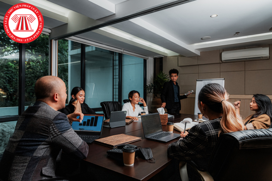 Người lao động nước ngoài là giám đốc được bổ nhiệm tại công ty có phải ký hợp đồng lao động không?