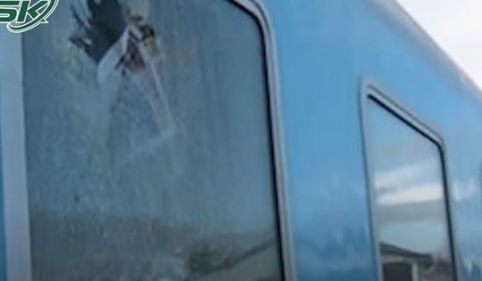 Xác định nhóm thanh thiếu niên ném đá trọng thương phụ lái tàu tuyến Hà Nội - Lào Cai