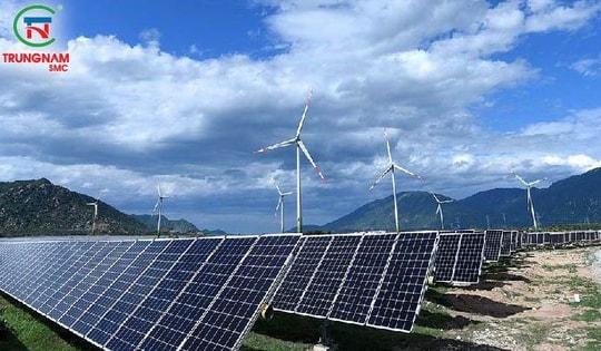 Chủ đầu tư Nhà máy điện mặt trời Trung Nam bị phạt vì 'ém' loạt báo cáo trái phiếu