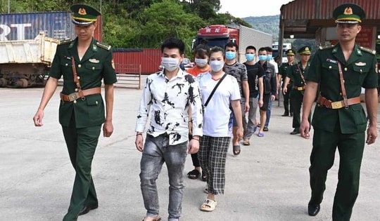 Liên tiếp giải cứu nhiều nạn nhân bị lừa đảo 'việc nhẹ lương cao'